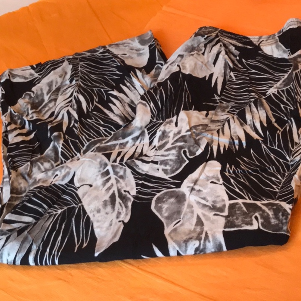 T & Company pants - Picture 2 of 4